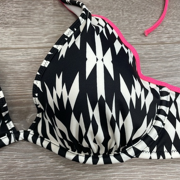 Victoria’s Secret Bikini The Knockout High Tie Halter Top Black Refracted Geo - Picture 9 of 16